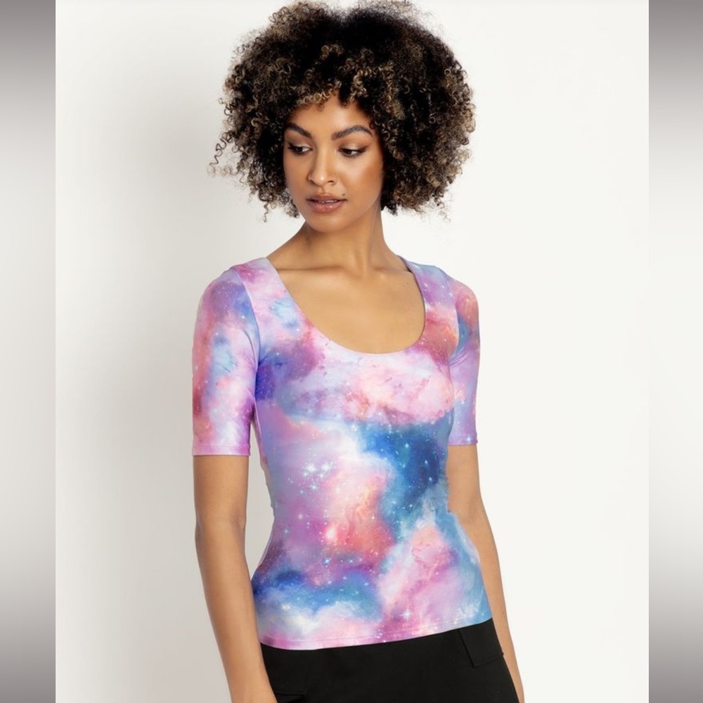 NWOT Galaxy Dreams Short Sleeve Scoop Top, Blackmilk Size Medium